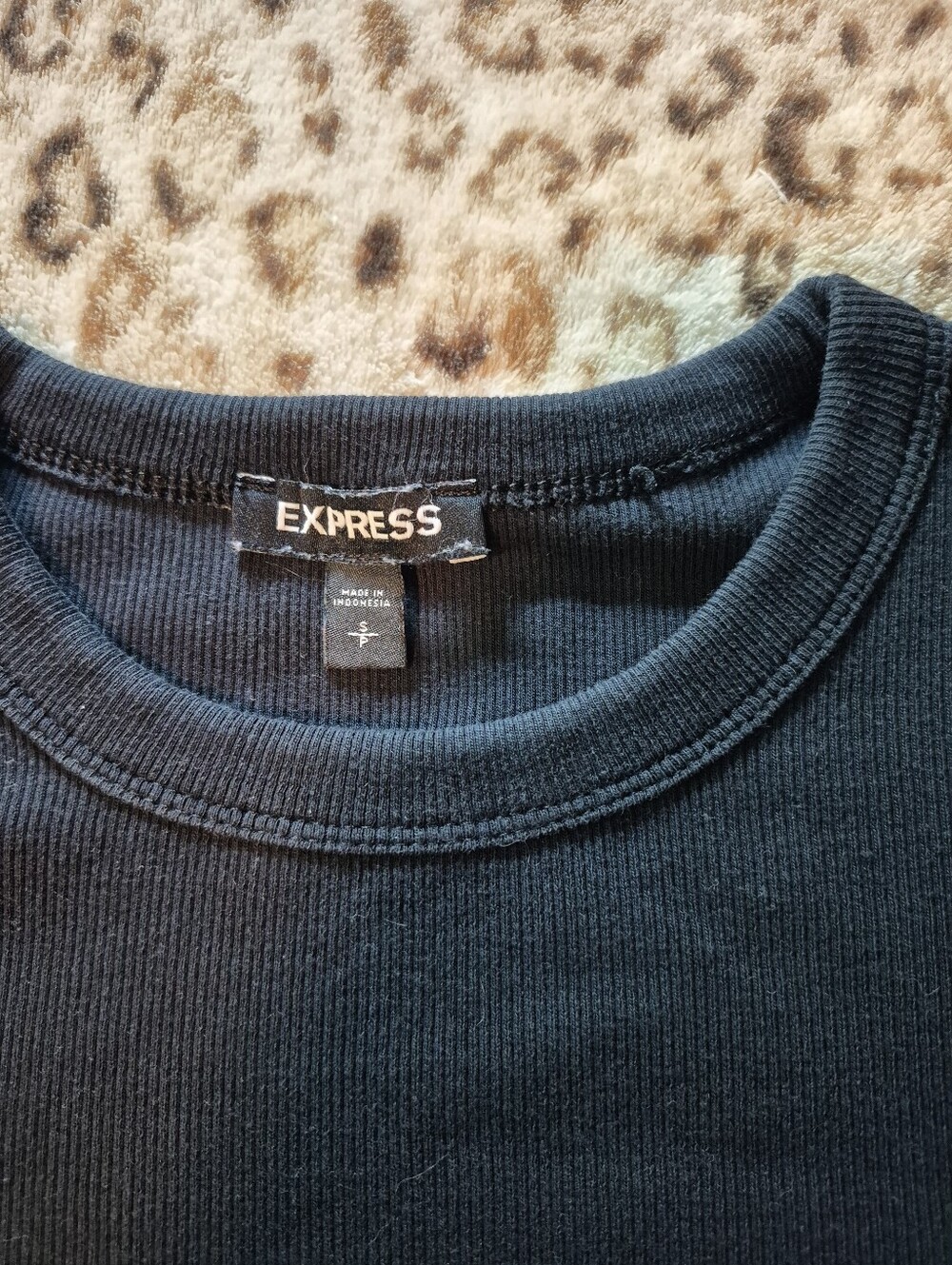 Express Ruffle Sleeve Knit Top - Picture 2 of 4